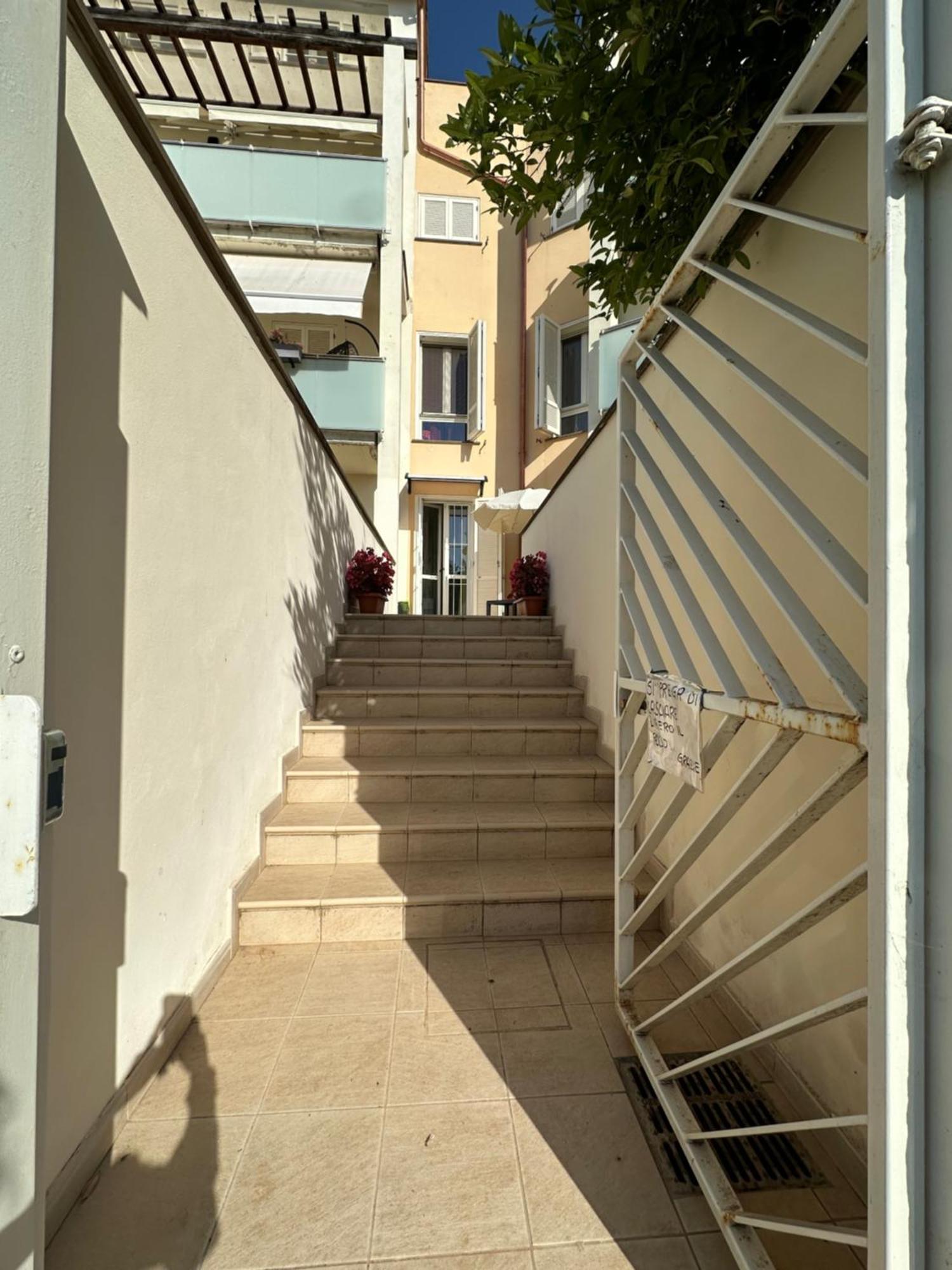 La Kasina Hotel Livorno Exterior photo